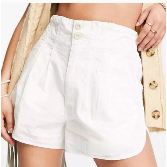 Free People Shorts Size XL Pleated Shorty Pull On Jasmine White High Rise NWT - Picture 1 of 13